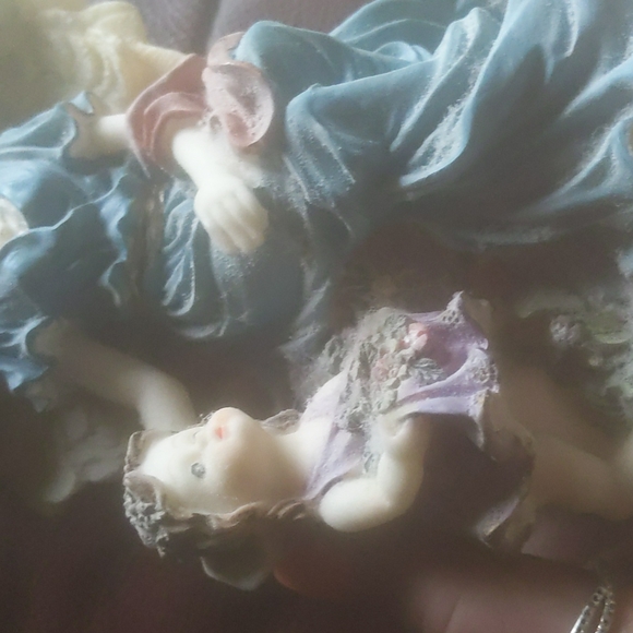 Angel - Picture 3 of 3